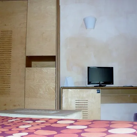 Clarean نابولي