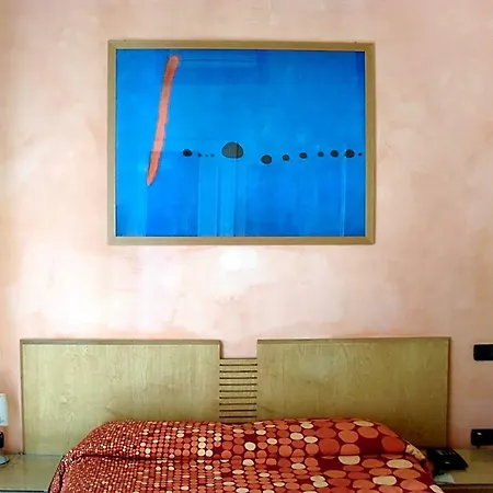 Hotel Clarean 3*