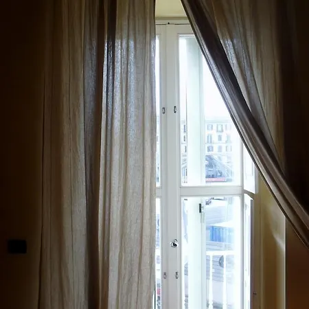 克拉瑞安酒店 3*