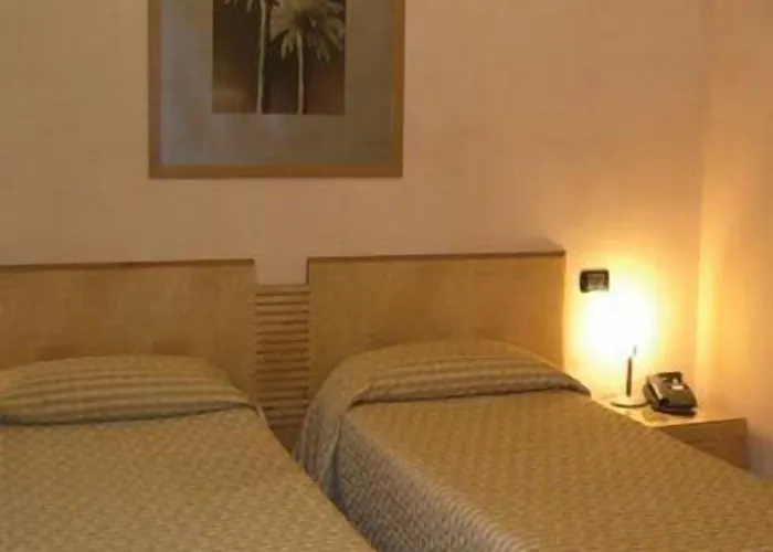 Clarean 3* نابولي